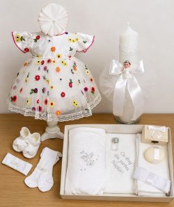Set complet botez Florentina- alb cu floricele atasate