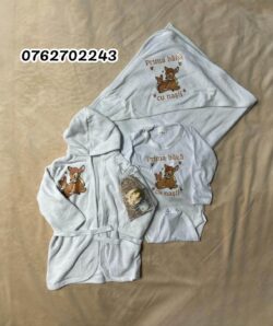 Set pentru prima baita Bambi cu prosop, body, halat si saculet cu mirodenii