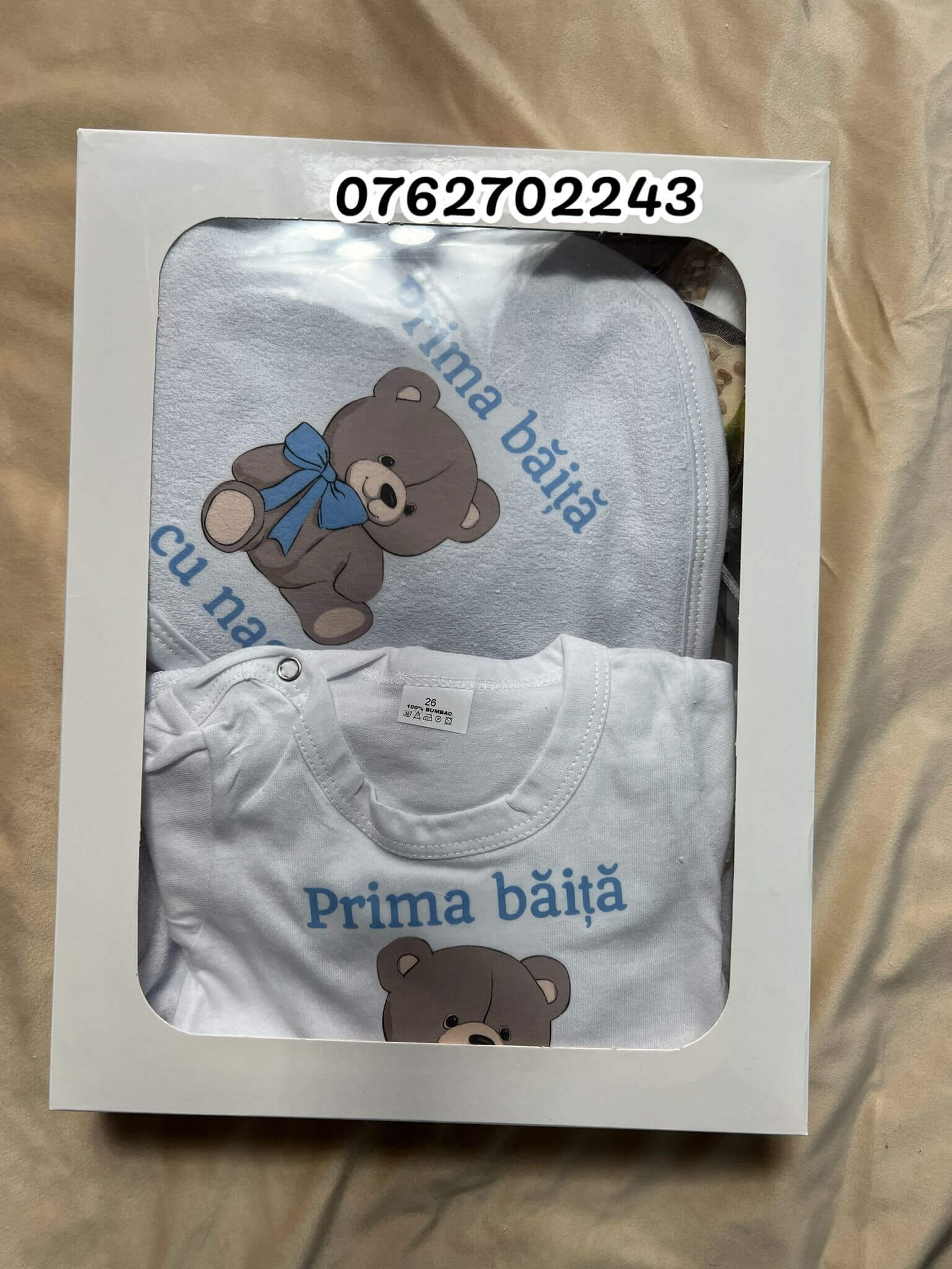 ursulet-blue.jpg-4 Set pentru prima baita urs blue cu prosop, body, halat si saculet cu mirodenii