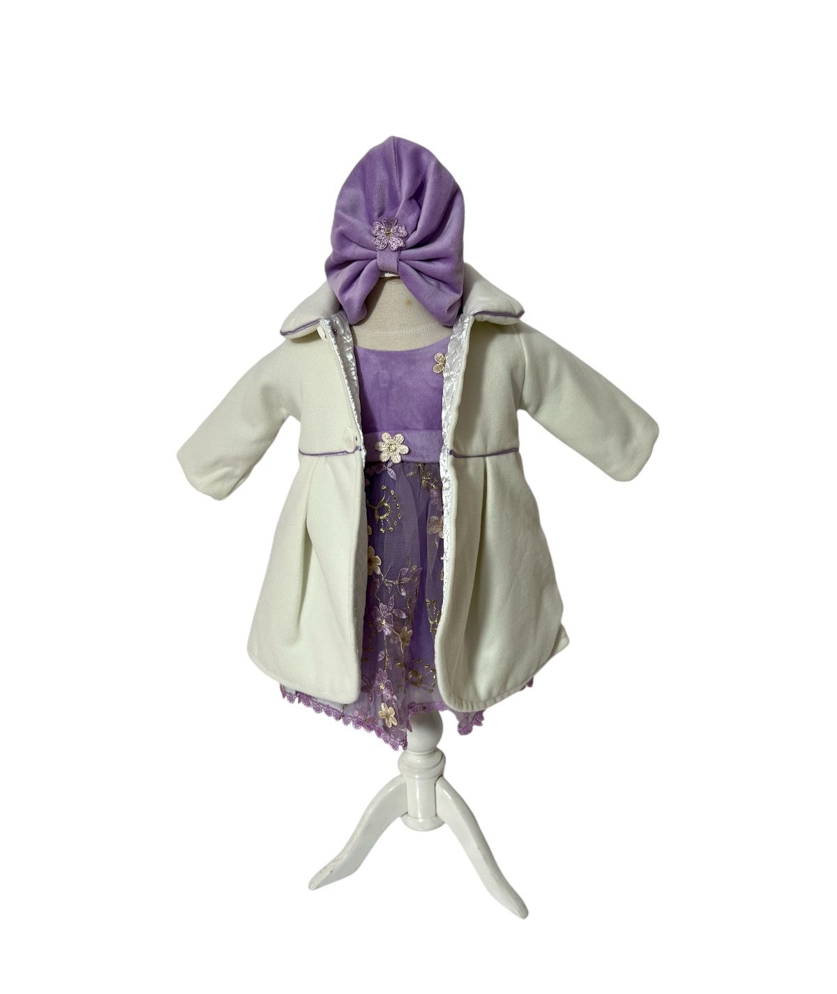 Set complet botez fetita Lydia- lila cu palton Set complet botez fetita Lydia- lila cu palton