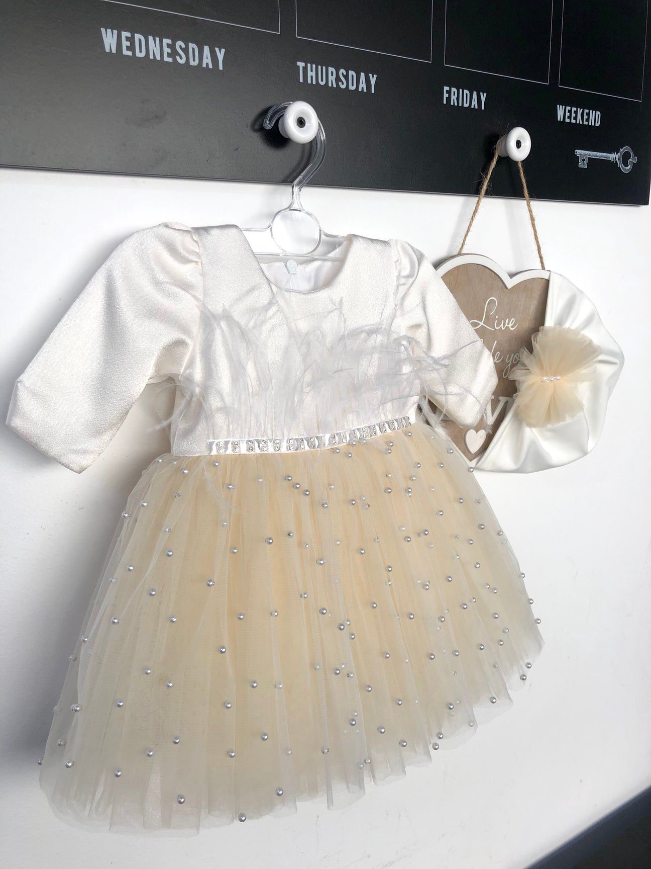 Set complet botez fetita Adela- ivory cu palton Set complet botez fetita Adela- ivory cu palton