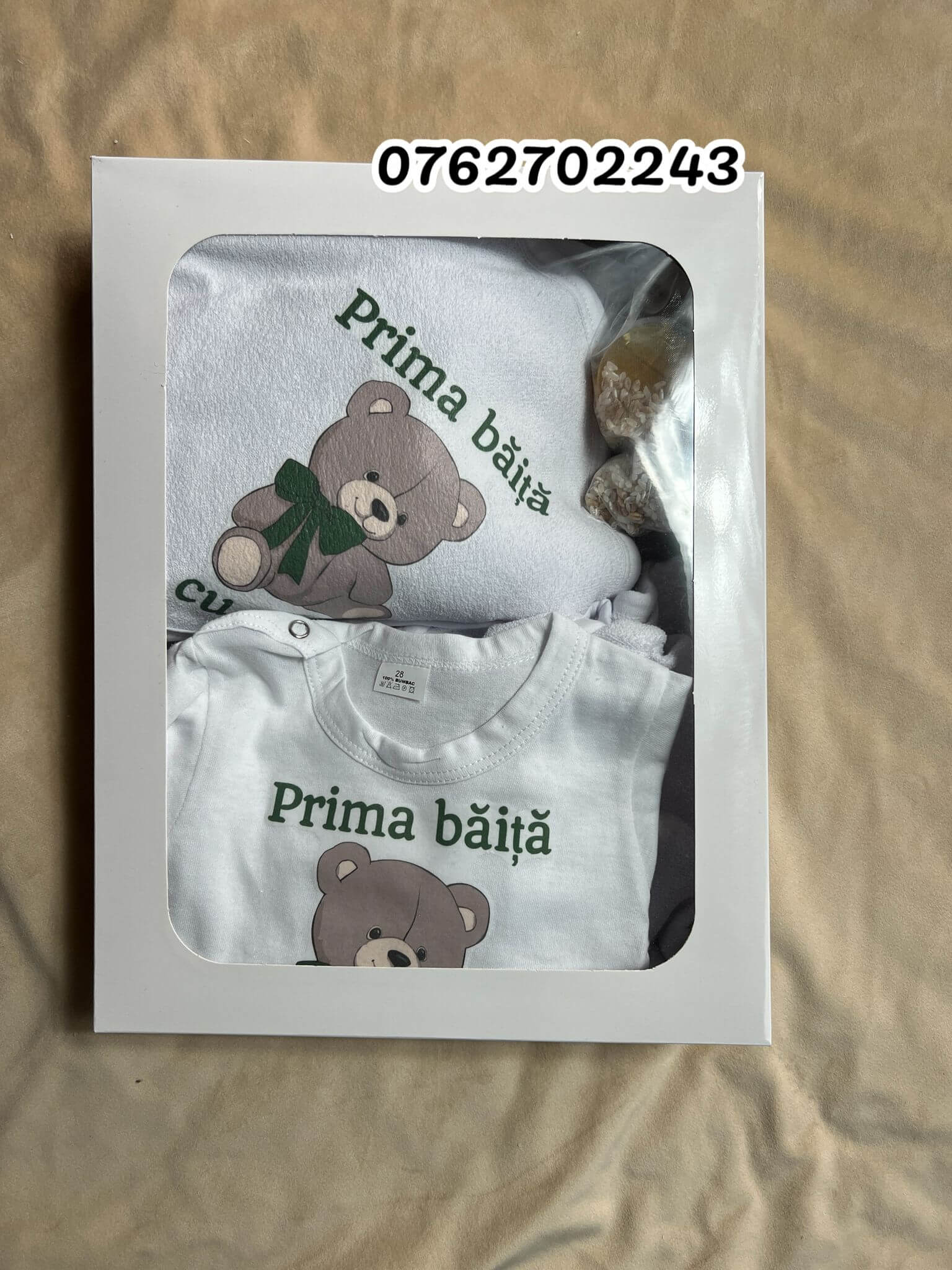 urs-verde.jpg-4 Set pentru prima baita urs verde cu prosop, body, halat si saculet cu mirodenii