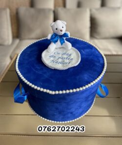 Cufar botez - catifea albastru regal cu ursulet