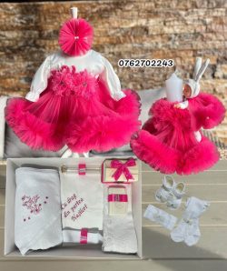 Set complet botez fetita Evelyn cu volane - fucsia