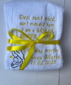 Prosop Moasa , personalizat prin broderie