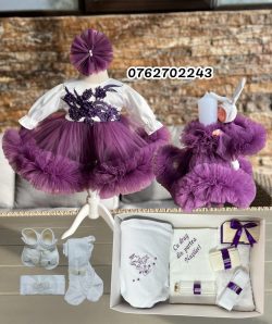 Set complet botez fetita Evelyn cu volane - mov pruna