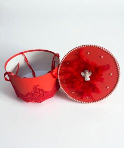 Cufar botez - rosu , model ingeras cu dantela si pene