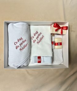 Trusou botez brodat Cu drag din partea nasilor – rosu