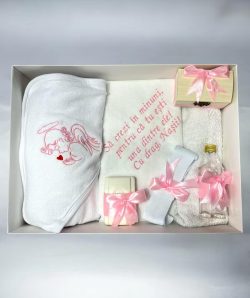 Trusou botez brodat ingeras cu inimioara si fundite roz