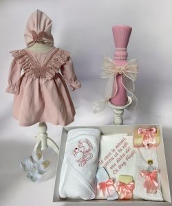 Set complet botez fetita Ivana - roz deschis prafuit cu lumanare clepsidra si trusou inger cu inimioara