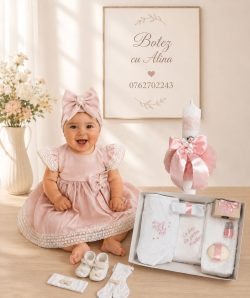 Set botez Bella - pudra cu trusou brodat si lumanare cu tulle ingeras