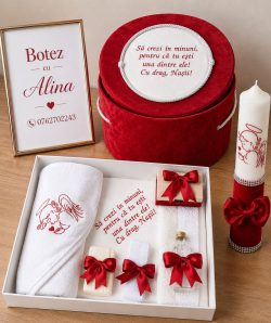 Set botez rosu luxury - cufar catifea, lumanare catifea, trusou brodat